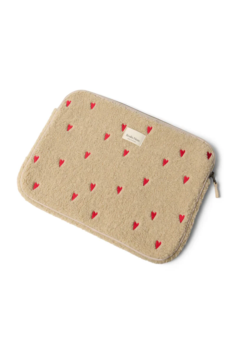 Studio Noos - Laptophoes met geborduurde harten - Laptophoes - Teddy Hearts – Image 3